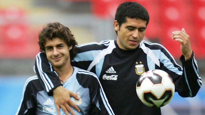Ambos futbolistas compartieron muchísimo tiempo en el seleccionado argentino. Ambos futbolistas compartieron muchísimo tiempo en el seleccionado argentino.