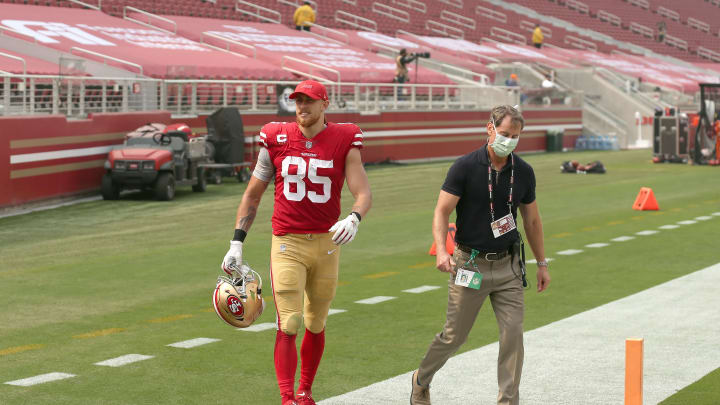 George Kittle jugará ante los Eagles