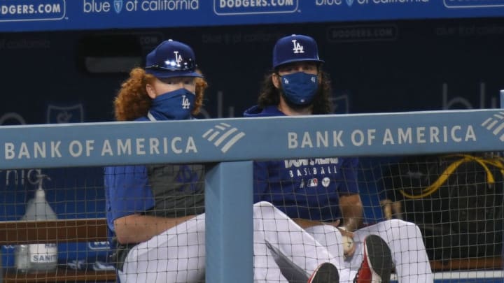 Dustin May y Tony Gonsolin compiten por un lugar en la rotación de los Dodgers de Los Angeles