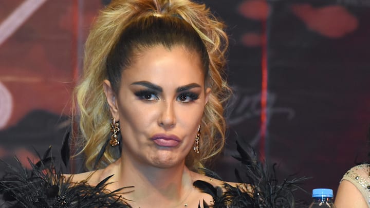 Critican a Ninel Conde por el aspecto de sus axilas Critican a Ninel Conde por el aspecto de sus axilas