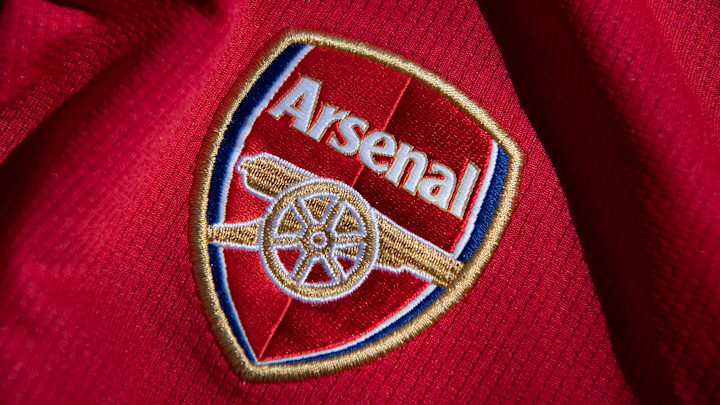 Fans Arsenal Ejek Jersey Tandang Arsenal 2020 21 Yang Bocor Ke Publik