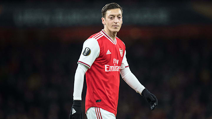 Mesut Özil devrait très vite rebondir ! Mesut Özil devrait très vite rebondir !
