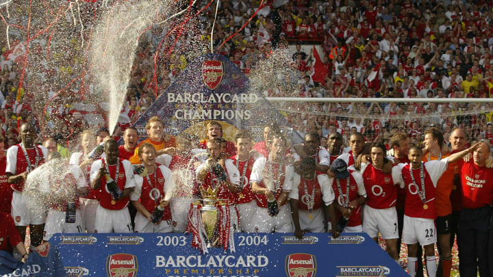 Arsenal celebrates winning the Premiersh