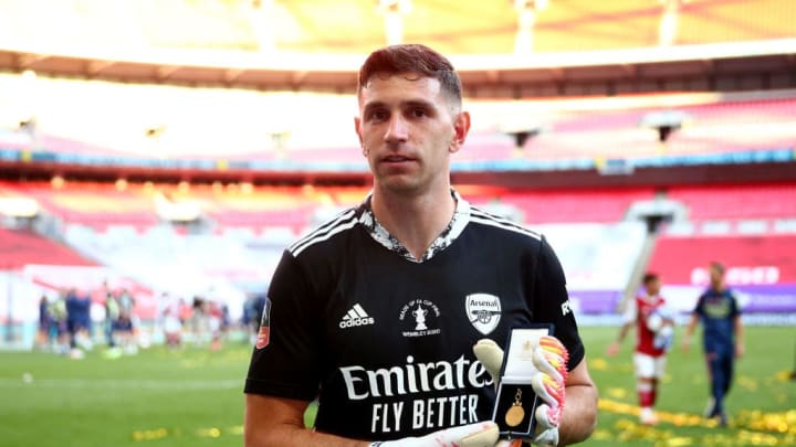 Emiliano Martínez podría llegar al Villarreal