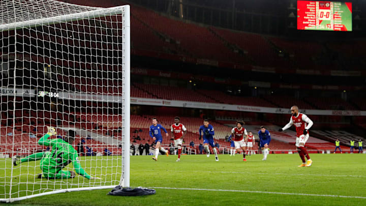 Penalti Alexandre Lacazette