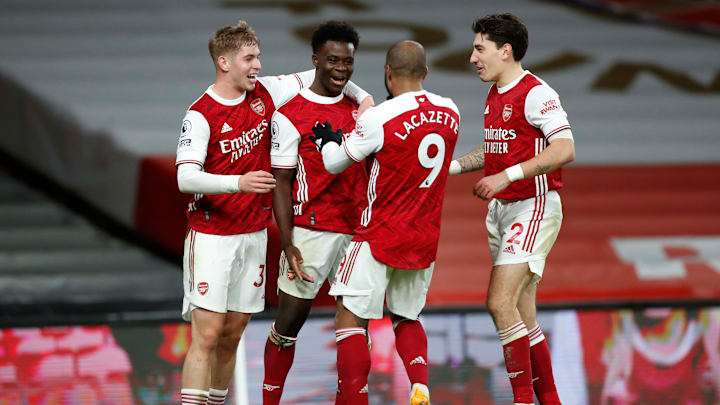 Pemain Arsenal rayakan gol Bukayo Saka Pemain Arsenal rayakan gol Bukayo Saka
