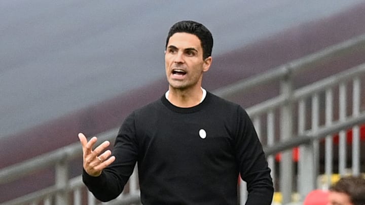 Arsenal v Liverpool - FA Community Shield Arsenal v Liverpool - FA Community Shield