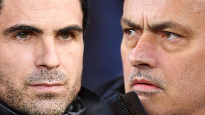 O único desfalque da partida é Lo Celso, do Tottenham. 