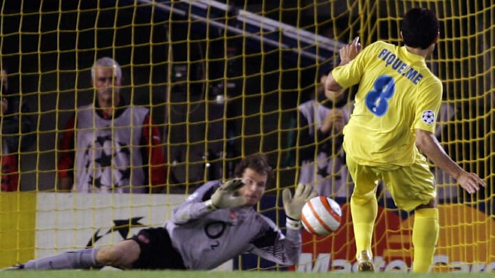 Arsenal's German goalkeper Jens Lehmann