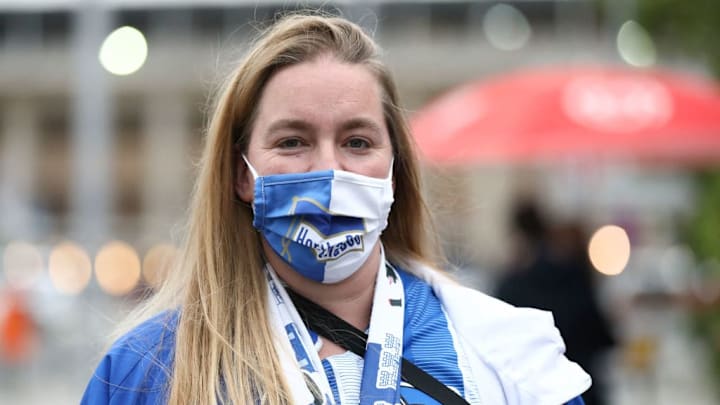As Bundesliga Resumes, Fans Cheer From Afar As Bundesliga Resumes, Fans Cheer From Afar