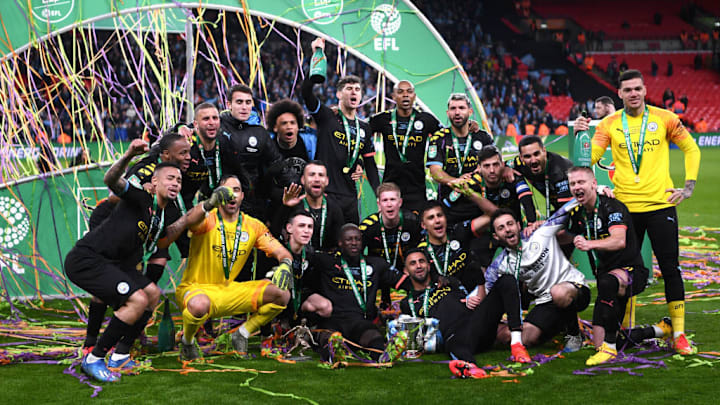 El MAnchester City celebra la victoria en la Carabao Cup