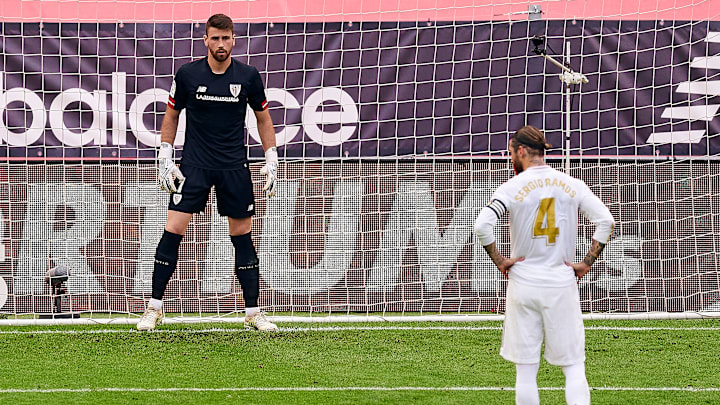 Sergio Ramos akan Menendang Penalti Sergio Ramos akan Menendang Penalti