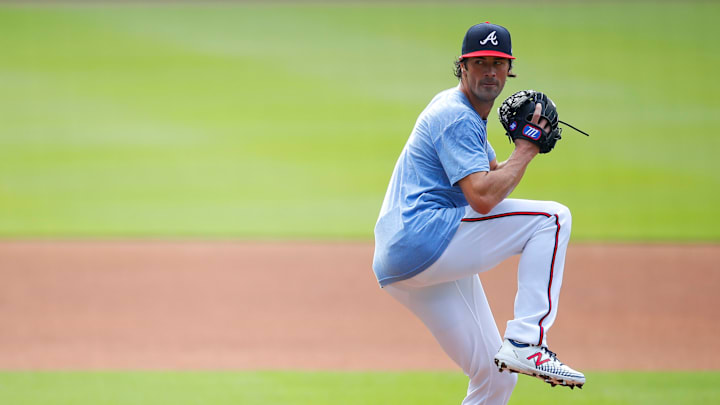Cole Hamels no entrenó este sábado con los Bravos 