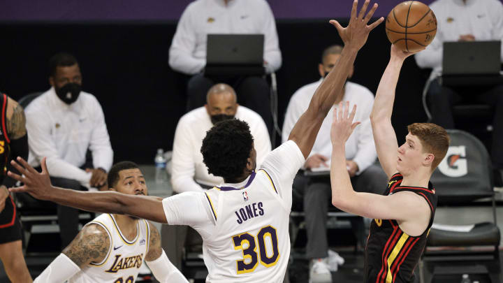 Los Lakers decidieron no firmar a Damian Jones 