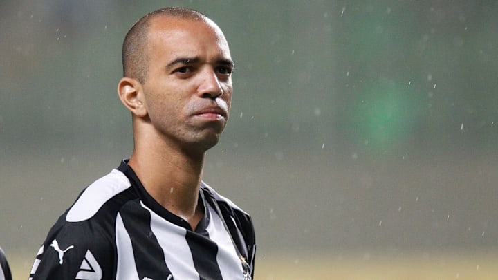 Atlético-MG e Uberlândia se enfrentam pela 3ª rodada do Campeonato Mineiro. Atlético-MG e Uberlândia se enfrentam pela 3ª rodada do Campeonato Mineiro.