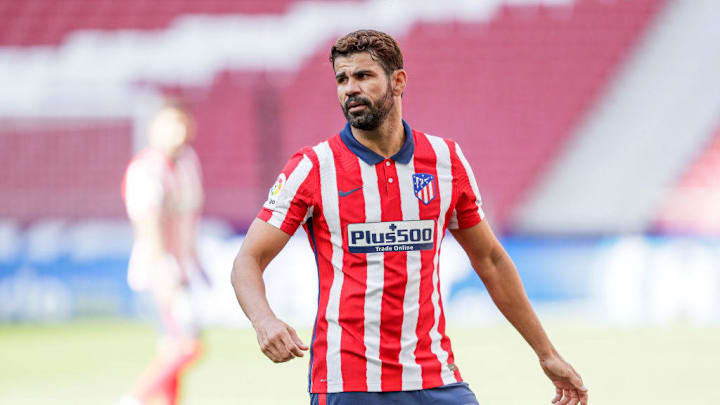 Diego Costa podría viajar a París y Cavani a Madrid