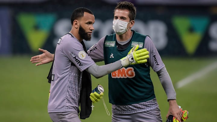 Referência com os pés, Everson comenta sobre trajetória no futsal, Rogério Ceni e destaca Sampaoli: "Pude evoluir". Referência com os pés, Everson comenta sobre trajetória no futsal, Rogério Ceni e destaca Sampaoli: "Pude evoluir".
