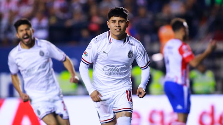Chofis López encabeza la lista de futbolistas transferibles en Chivas Chofis López encabeza la lista de futbolistas transferibles en Chivas
