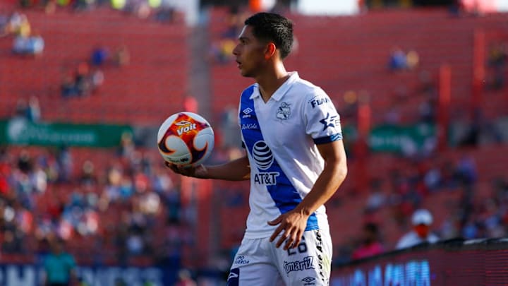 Salvador Reyes