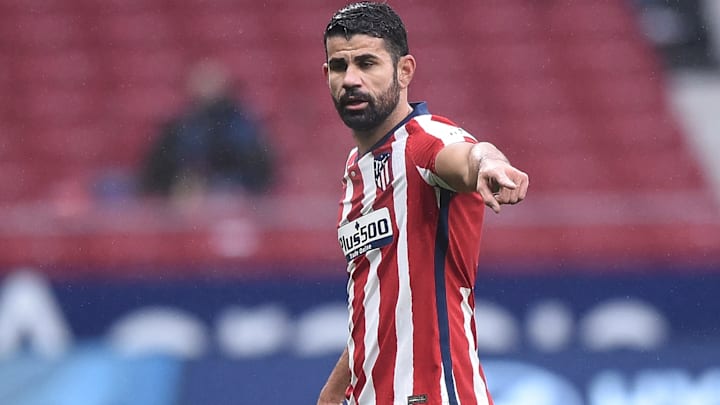 Diego Costa işaret ediyor. Diego Costa işaret ediyor.