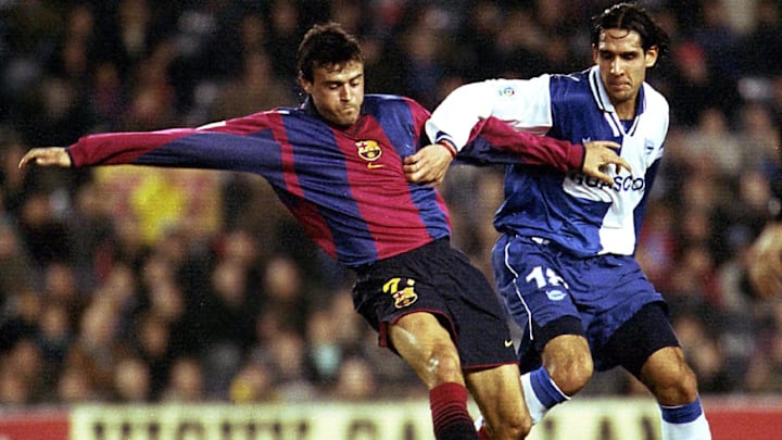 Barcelona v Alaves con Luis Enrique en acción.