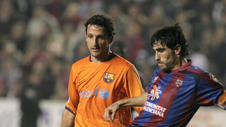 Barcelona?s Argentinian Iuliano Belleti