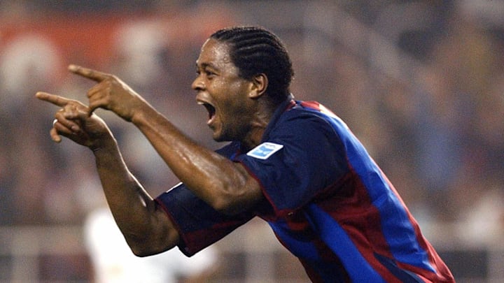 Barcelona's Dutch player Kluivert celebr