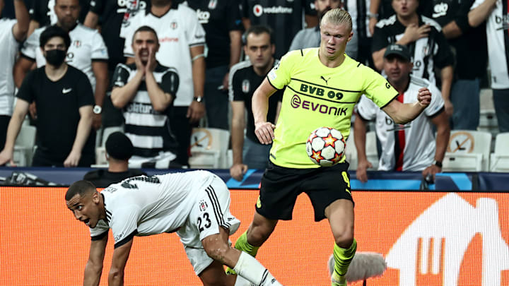 Besiktas v Borussia Dortmund - UEFA Champions League Besiktas v Borussia Dortmund - UEFA Champions League