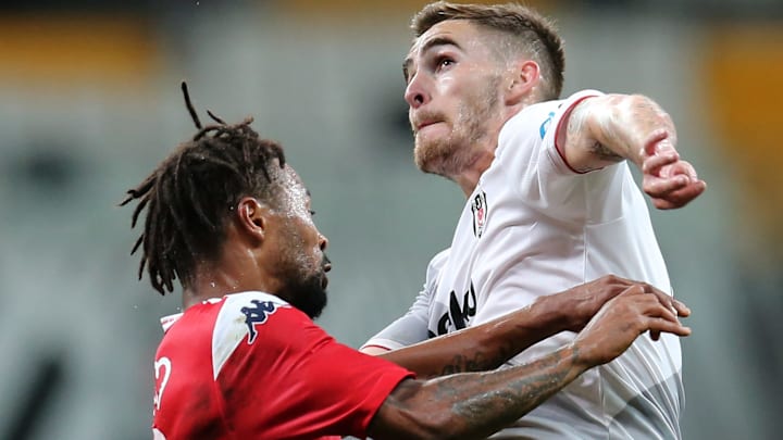Tyler Boyd hava topu mücadelesinde Tyler Boyd hava topu mücadelesinde