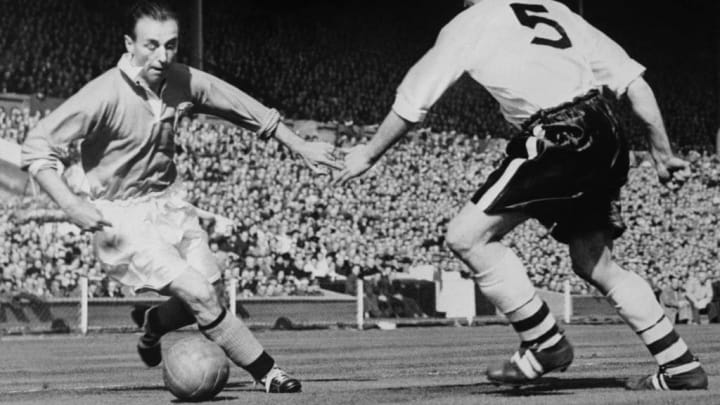 Stanley Matthews était surnommé le "sorcier du dribble".