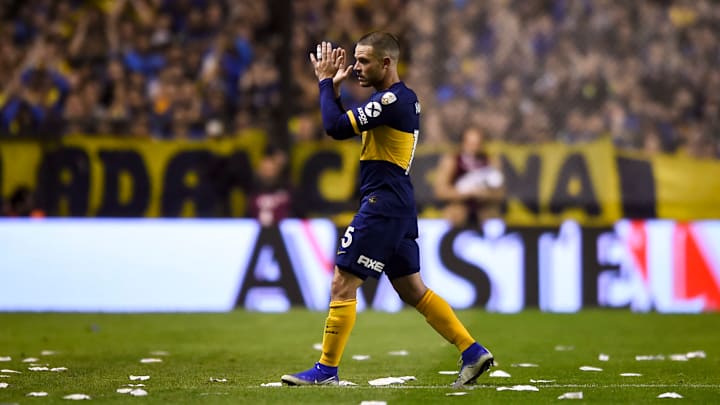 Nández en la cancha de la Bombonera Nández en la cancha de la Bombonera