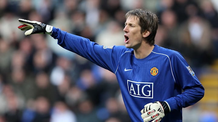 Bolton Wanderers v Manchester United