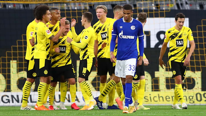 Borussia Dortmund v FC Schalke 04 - Bundesliga Borussia Dortmund v FC Schalke 04 - Bundesliga