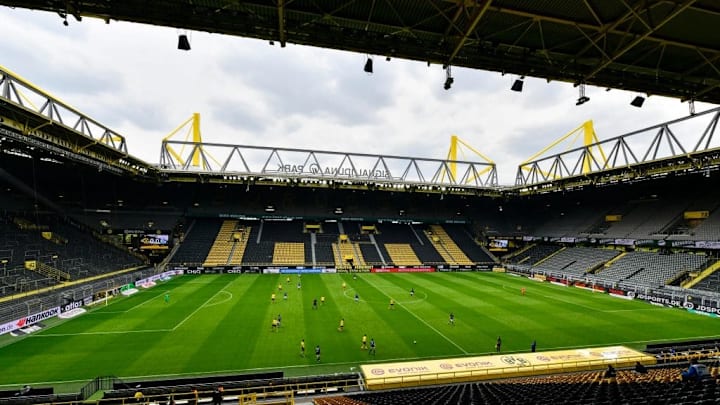 Bundesliga volta, mas sem torcida