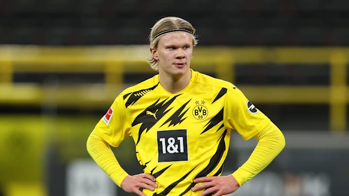 Borussia Dortmund v Hertha BSC - Bundesliga Borussia Dortmund v Hertha BSC - Bundesliga
