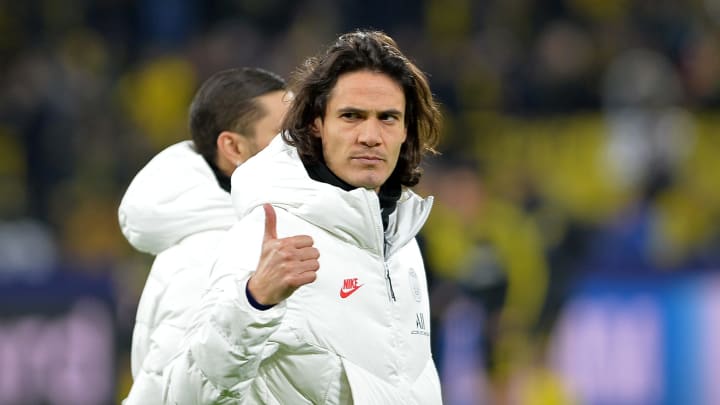 El delantero charrúa, Edison Cavani, tiene otras propuestas para analizar entre ellas algunos equipos europeos y Boca Juniors de Argentina 