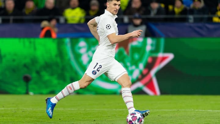 Borussia Dortmund v Paris Saint-Germain - UEFA Champions League Round of 16: First Leg