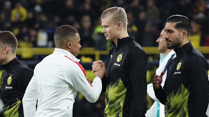 Borussia Dortmund v Paris Saint-Germain - UEFA Champions League Round of 16: First Leg Borussia Dortmund v Paris Saint-Germain - UEFA Champions League Round of 16: First Leg