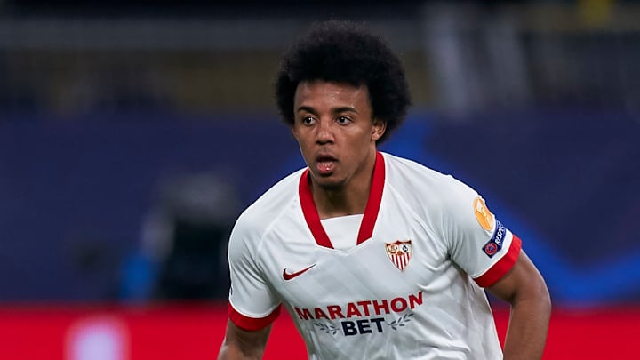 Borussia Dortmund v Sevilla FC - UEFA Champions League Round Of 16 Leg Two Borussia Dortmund v Sevilla FC - UEFA Champions League Round Of 16 Leg Two