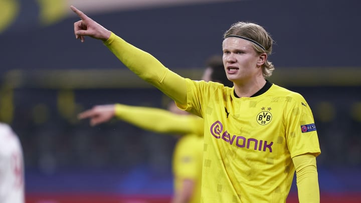 Borussia Dortmund v Sevilla FC - UEFA Champions League Round Of 16 Leg Two Borussia Dortmund v Sevilla FC - UEFA Champions League Round Of 16 Leg Two