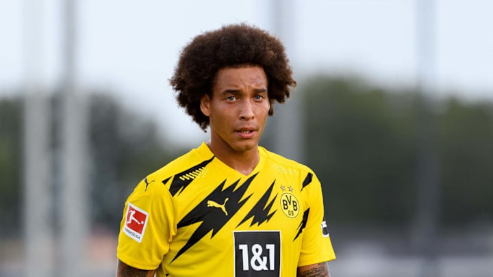 Axel Witsel es un fijo en la medular
