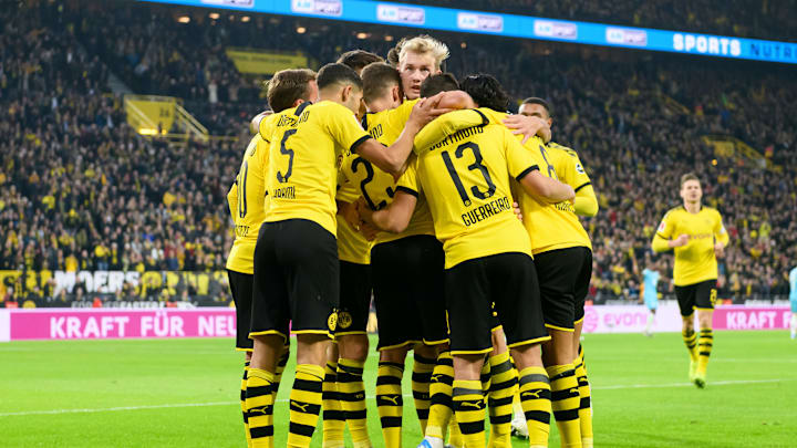Borussia Dortmund v VfL Wolfsburg - Bundesliga Borussia Dortmund v VfL Wolfsburg - Bundesliga
