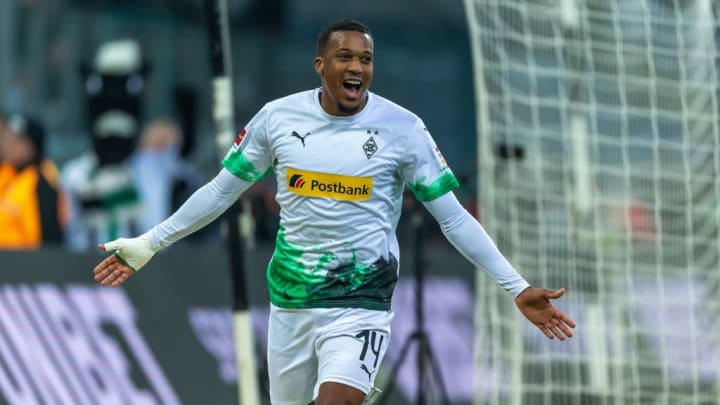 Alassane Plea đang chơi rất tốt tại Borussia Moenchengladbach Alassane Plea đang chơi rất tốt tại Borussia Moenchengladbach