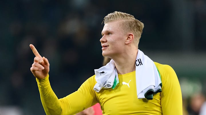 Borussia Moenchengladbach v Borussia Dortmund - Bundesliga