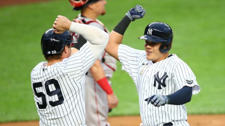 Urshela sigue rindiendo para los Yankees