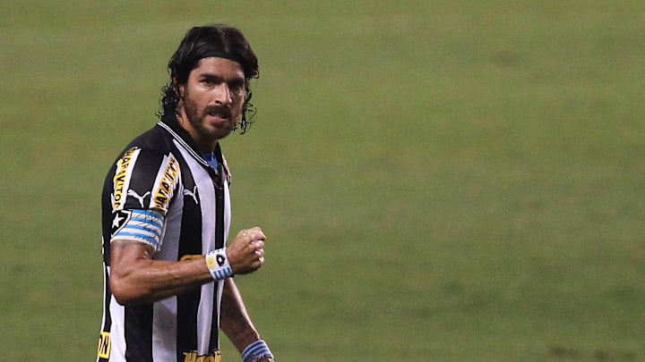Botafogo v Bangu - Rio State Championship 2012