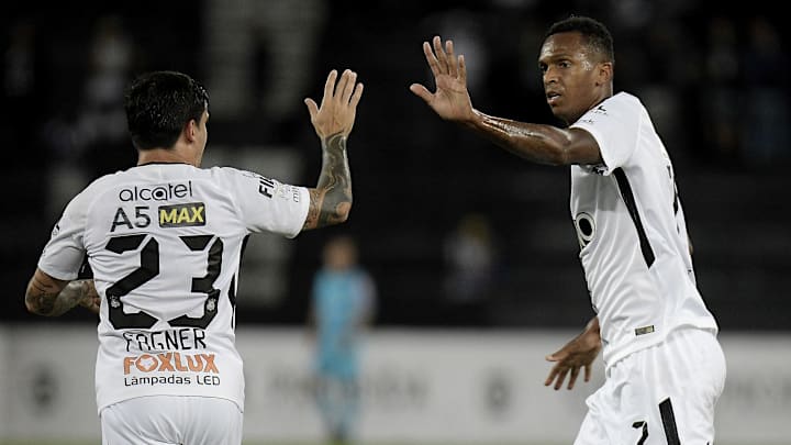 Botafogo v Corinthians - Brasileirao Series A 2017