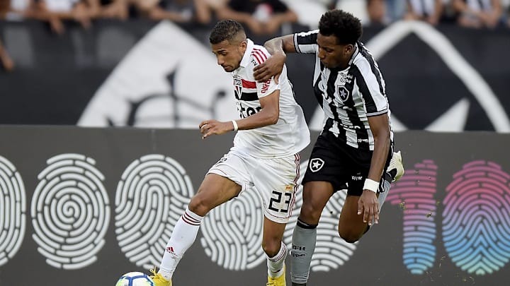 Botafogo v Sao Paulo - Brasileirao Series A 2018