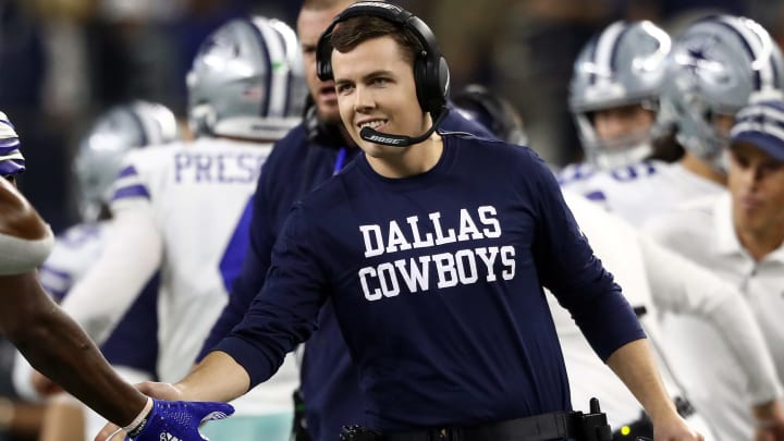 The Dallas Cowboys should not let Kellen Moore talk with the Philadelphia Eagles. The Dallas Cowboys should not let Kellen Moore talk with the Philadelphia Eagles.