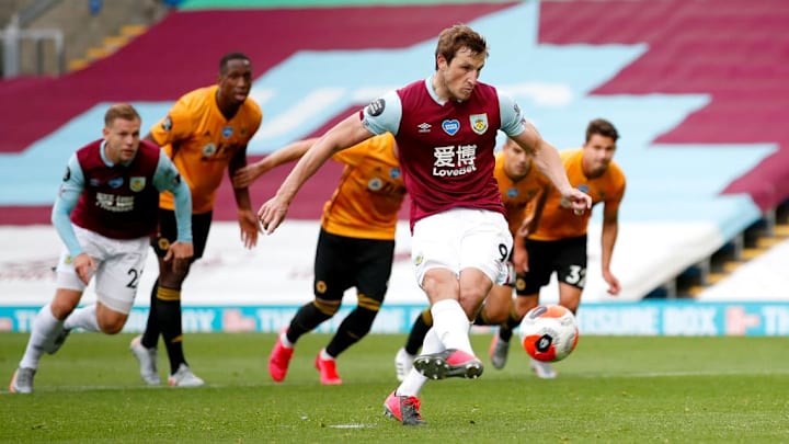 Burnley FC v Wolverhampton Wanderers - Premier League